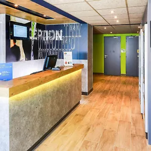 Ibis Budget Marseille Vitrolles Отель