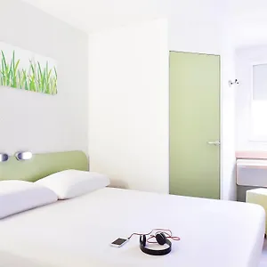 Ibis Budget Marseille Aeroport Provence Отель