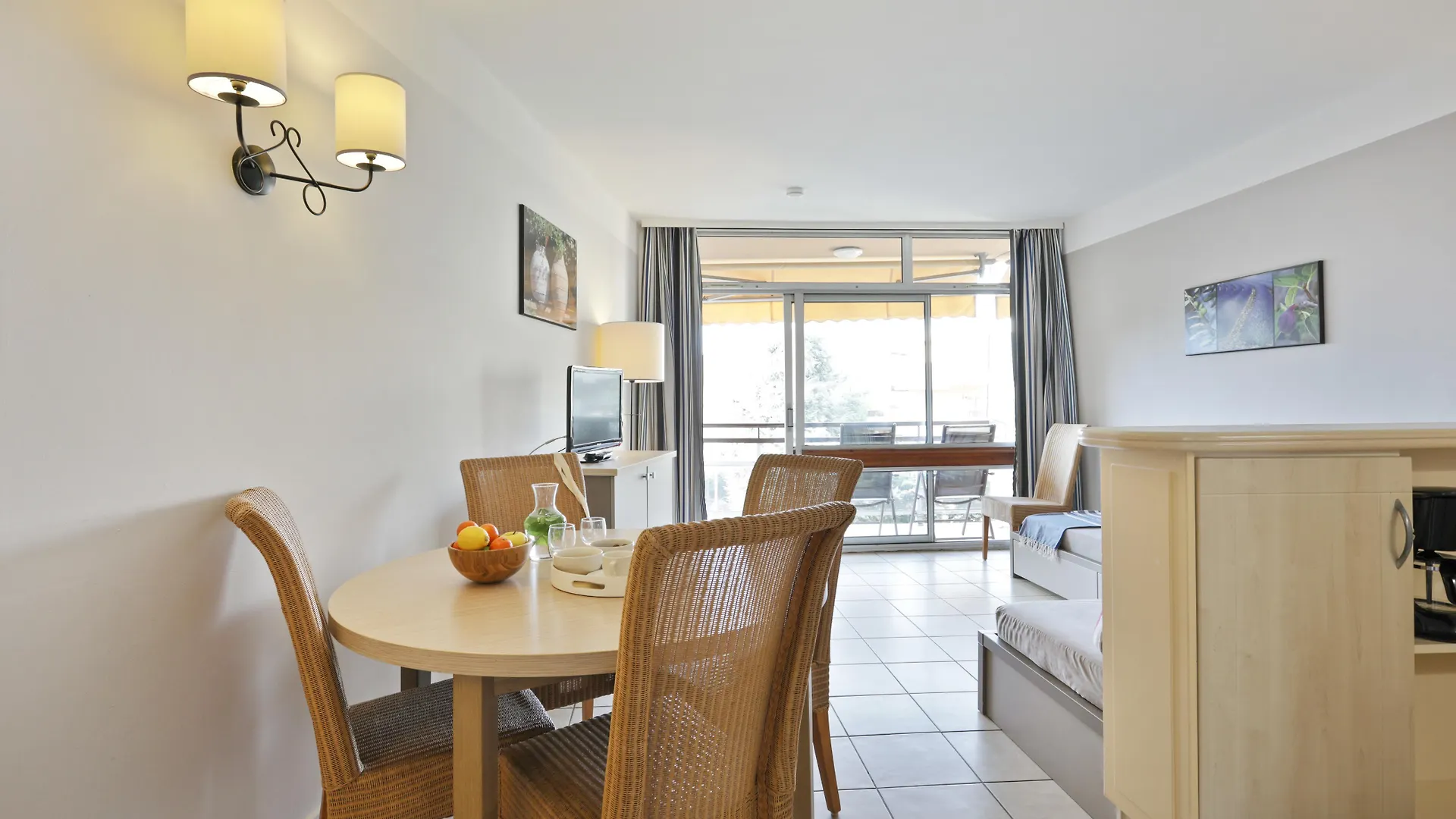 Residence Pierre & Vacances Heliotel Marine Сен-Лоран-дю-Вар Апарт-отель