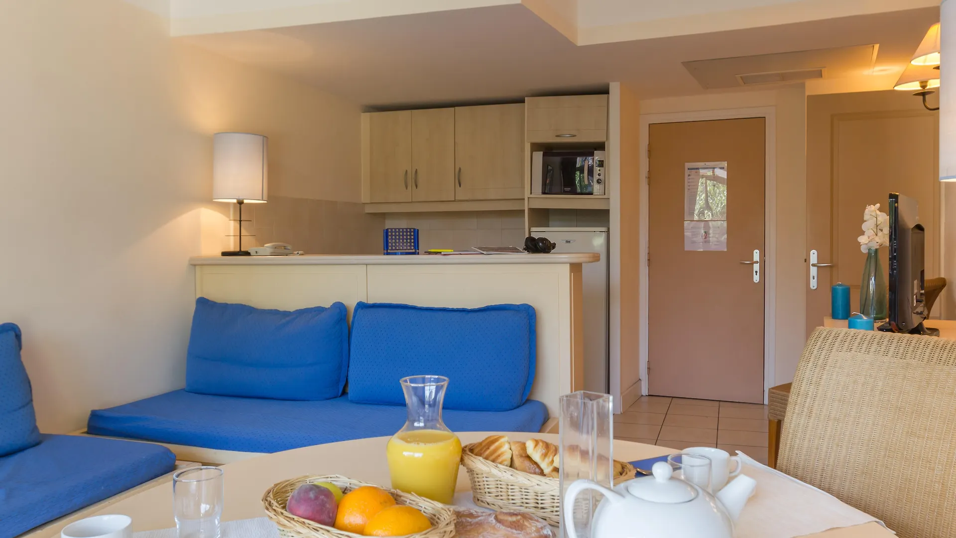 **** Апарт-отель Residence Pierre & Vacances Heliotel Marine Сен-Лоран-дю-Вар Франция