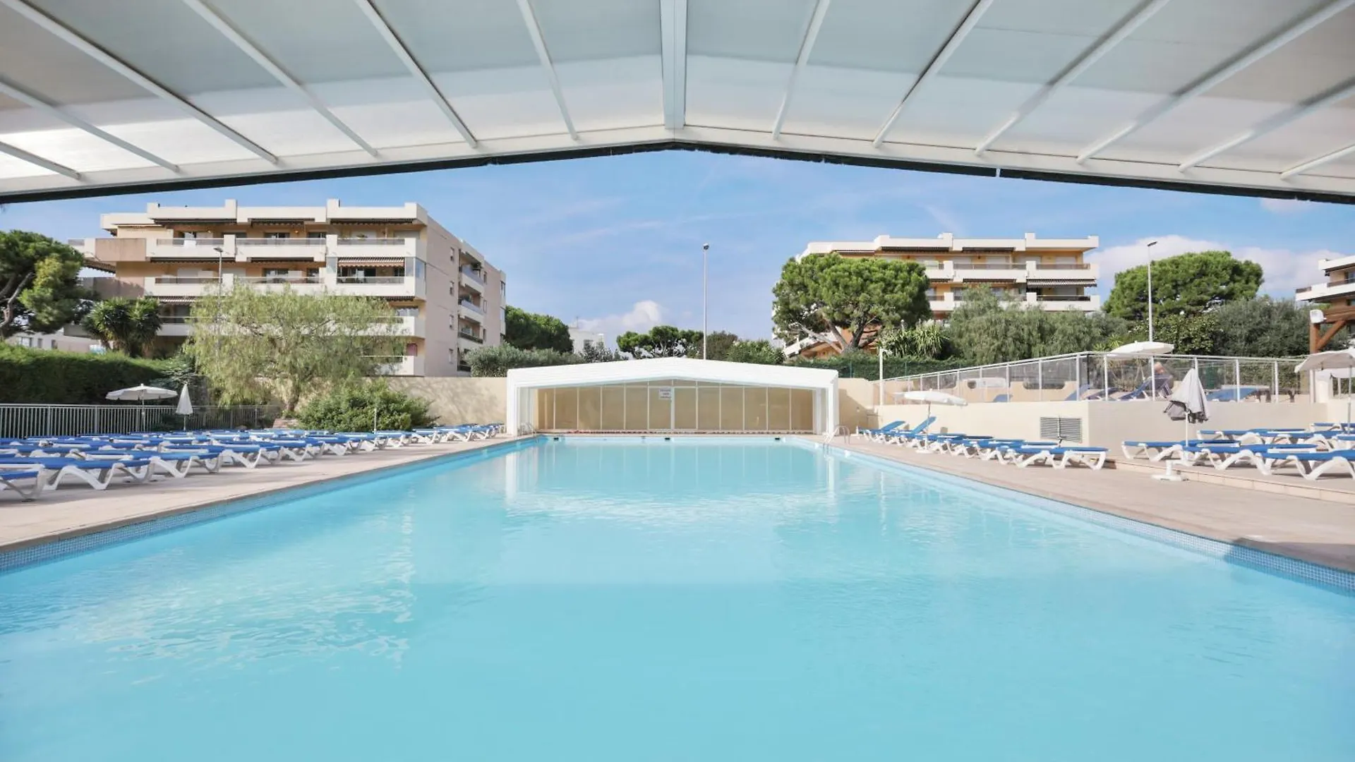 **** Апарт-отель Residence Pierre & Vacances Heliotel Marine Сен-Лоран-дю-Вар Франция