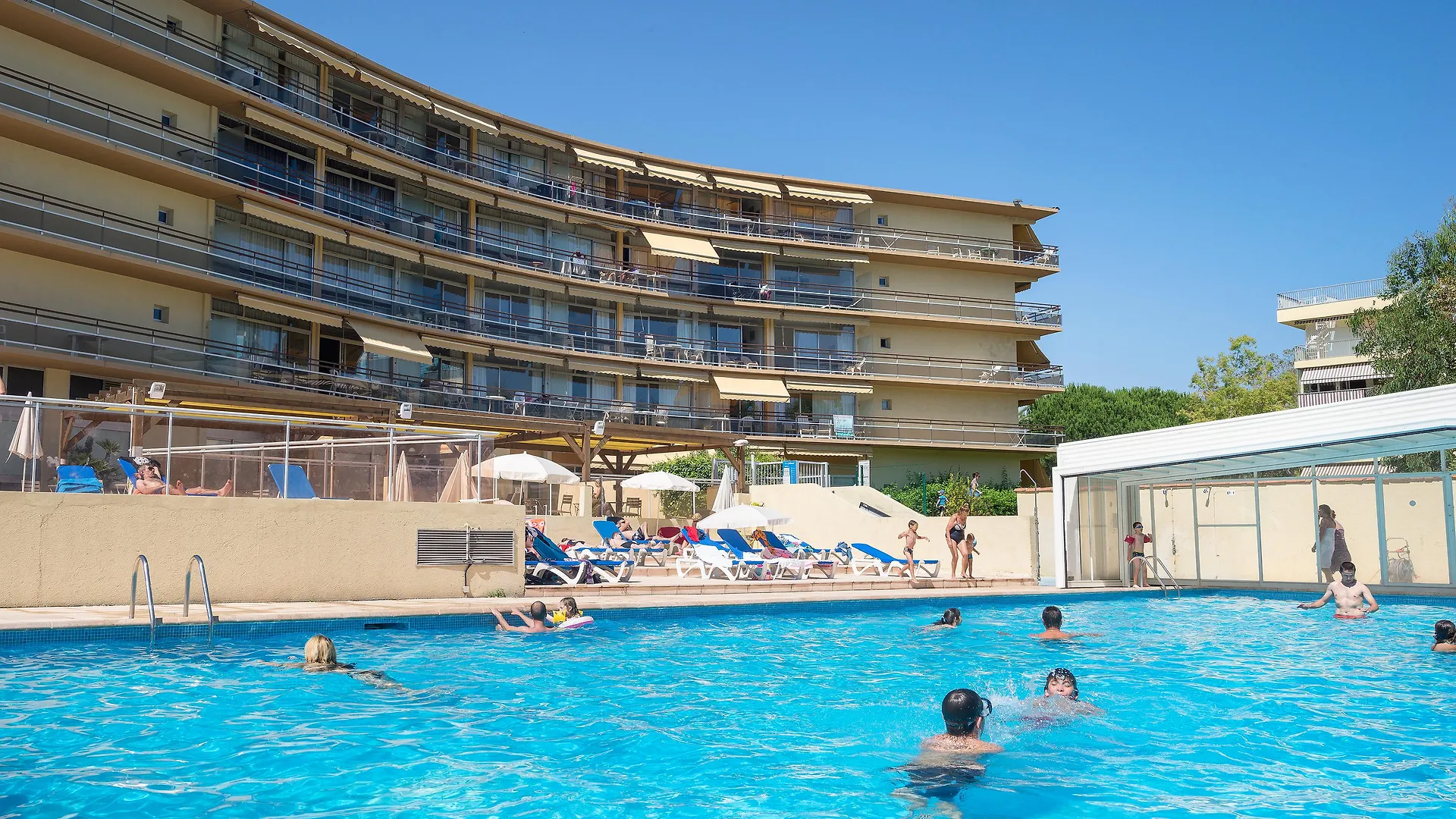 Апарт-отель Residence Pierre & Vacances Heliotel Marine Сен-Лоран-дю-Вар