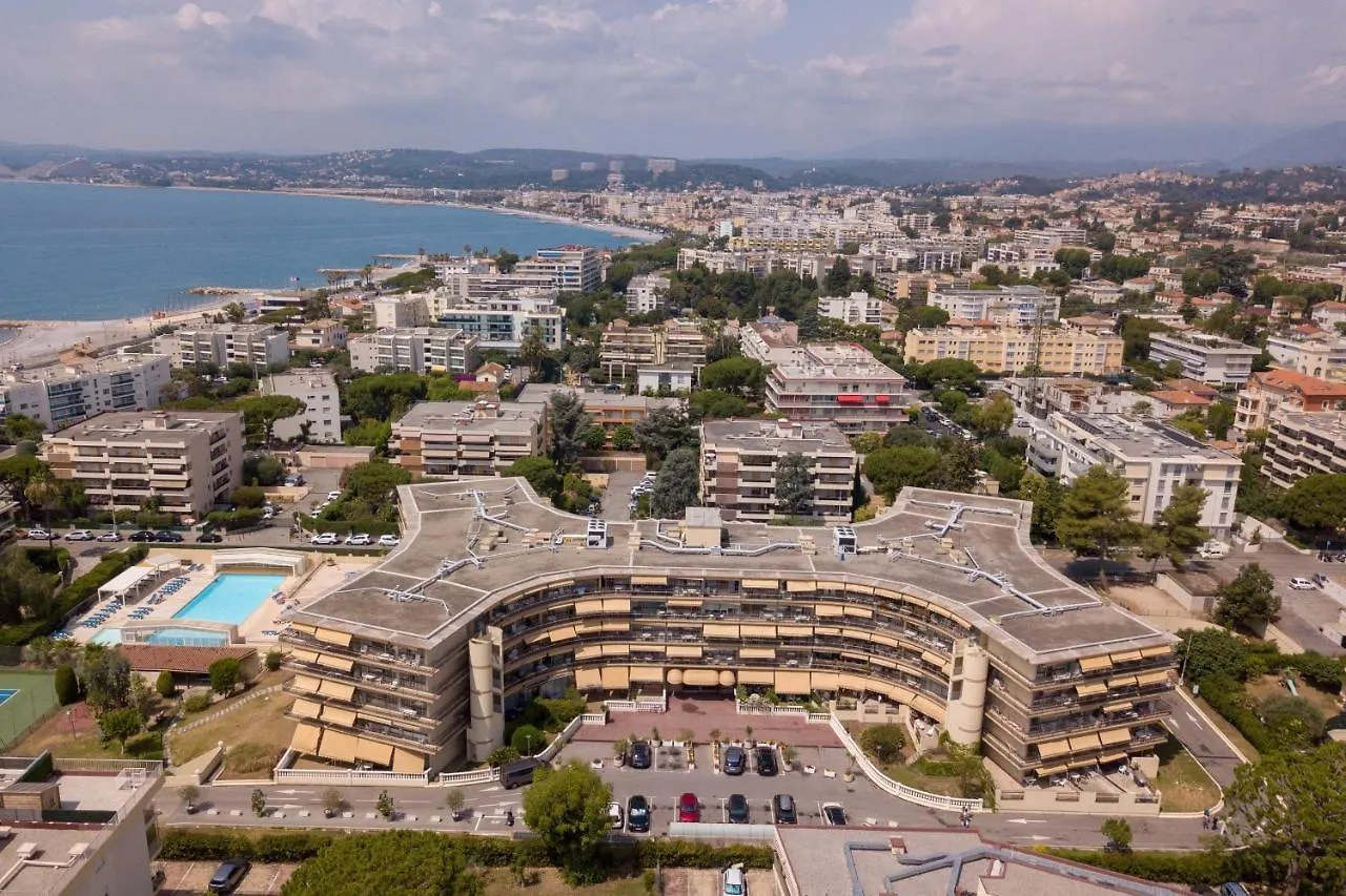 Апарт-отель Residence Pierre & Vacances Heliotel Marine Сен-Лоран-дю-Вар
