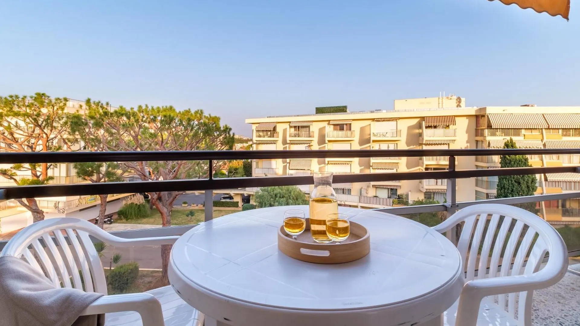 Апарт-отель Residence Pierre & Vacances Heliotel Marine Сен-Лоран-дю-Вар