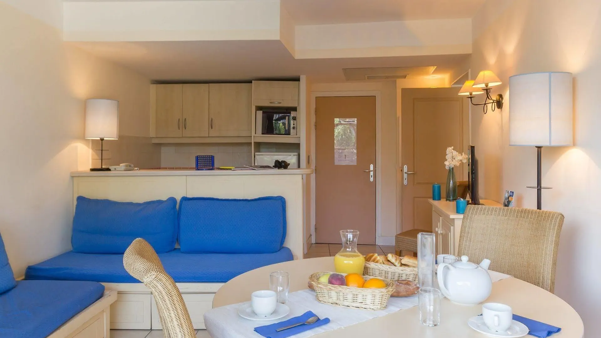 Апарт-отель Residence Pierre & Vacances Heliotel Marine Сен-Лоран-дю-Вар