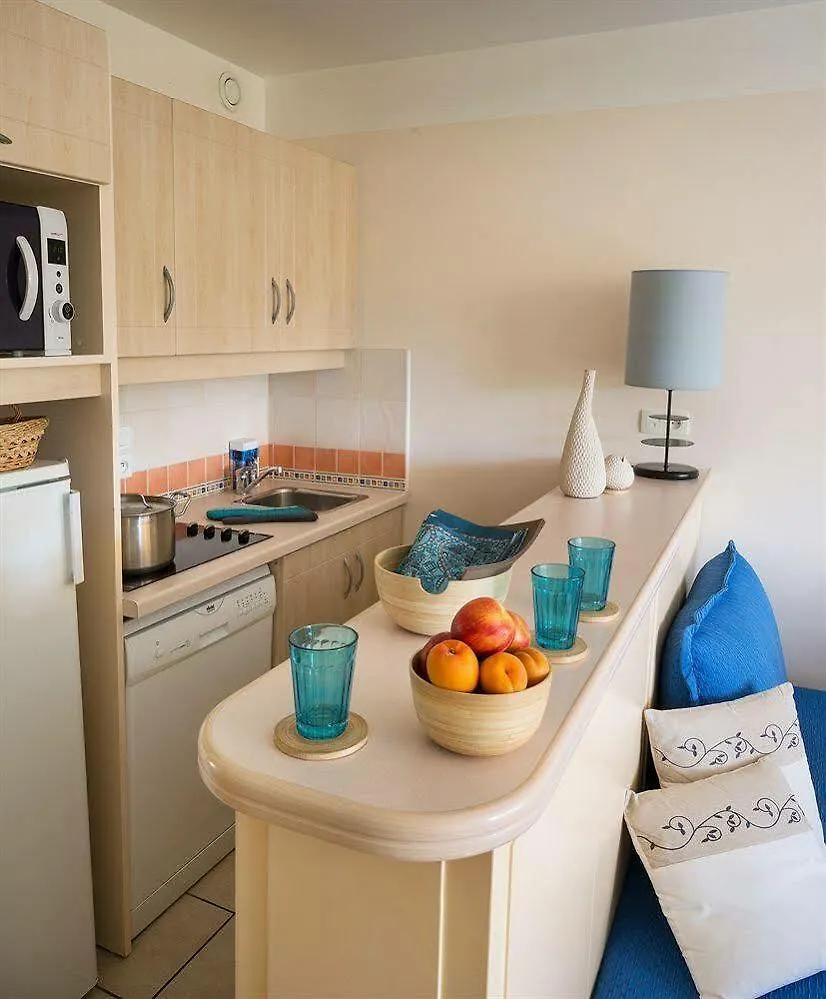 Residence Pierre & Vacances Heliotel Marine Сен-Лоран-дю-Вар 4*,